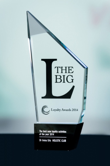 HOLISTIC CLUB nagrodzony w konkursie Loyalty Awards 2014 BIZNES, Media i PR - HOLISTIC CLUB, projekt marki Dr Ireny Eris, został uznany za najlepszy program lojalnościowy wprowadzony w 2014 roku w plebiscycie Loyalty Awards 2014. Konkurs zorganizowano w ramach szóstej edycji konferencji Customer Loyalty Summit.