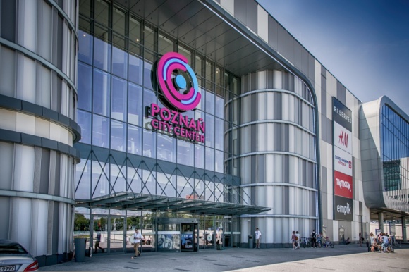 Nowe oblicze Poznań City Center BIZNES, Media i PR - Ponad 15 milionów odwiedzających, 24 bezpłatne imprezy dla poznaniaków, nowe marki i wzrost obrotów najemców - Poznań City Center z sukcesem zakończył ubiegły rok. W roku 2016 nie zabraknie kolejnych zmian, które mają na celu dostosowanie centrum do oczekiwań klientów.