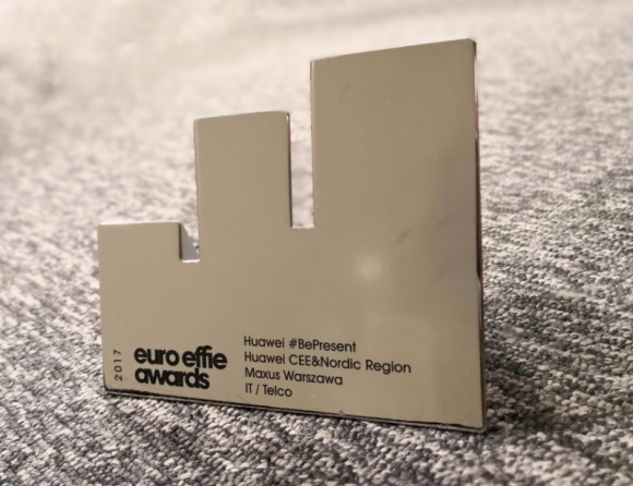 Euro Effies Awards: Huawei bezkonkurencyjny w kategorii IT/ Telco BIZNES, Media i PR - Srebrna statuetka w konkursie EACA Euro Effies Awards i wyróżnienie w polskiej edycji tego konkursu dla Huawei za kampanię świąteczną #BePresent.
