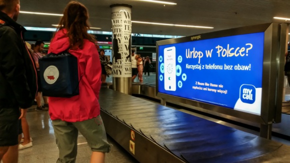Synergic realizuje kampanię dla MyCall BIZNES, Media i PR - Od końca czerwca br. na terenie portów lotniczych prowadzona jest kampania reklamowa „Roam like Home” operatora MyCall.