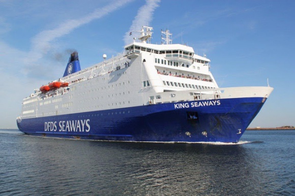 DFDS wybiera 2Sisters PR BIZNES, Media i PR - Wielokrotnie nagradzany operator promów, firma DFDS, ogłosiła wybór 2SistersPR jako jej polskiej agencji PR, która będzie odpowiedzialna za promocję marki wśród Polaków żyjących w Polsce oraz na Wyspach.