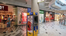 Najnowszy format reklamowy Euronet Polska wykorzystany w kampanii Blikomanii BIZNES, Media i PR - Kilkaset bankomatów i wpłato-bankomatów Euronet Polska wykorzystywanych jest w najnowszej kampanii promocyjnej Blikomanii, realizowanej na zlecenie Polskiego Standardu Płatności, operatora systemu BLIK.