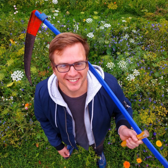 Fundusz AgriTech Hub inwestuje w Państwo Łąka BIZNES, Media i PR - AgriTech Hub – fundusz venture capital, który wspiera w rozwoju innowacyjne projekty m.in. z sektora rolno-spożywczego, dokonał inwestycji w spółkę Państwo Łąka. Startup oferuje łąki antysmogowe, redukujące zanieczyszczenie powietrza.