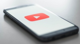 4 miliony – tyle subskrypcji na YouTube “stuknęło” Frizowi i reZiemu