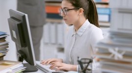 Rozwiązania na miarę pandemii, czyli jak sprawić, by dane były bezpieczne IT i technologie, BIZNES - Aż 65% klientów uważa, że bezpieczeństwo jest czynnikiem najbardziej wpływającym na ich przywiązanie do marki – jak wynika z raportu “Experience 2030 Pulse Report: The Acceleration of Digital Engagement, Personalization and Trust”.