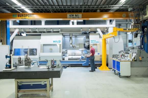 Bredel inwestuje 3,4 mln € w celu poprawy jakości i tempa realizacji zamówień Przemysł, BIZNES - Czołowy producent pomp perystaltycznych, firma Bredel, zainwestowała ponad 3.4 miliona euro w nowe, sterowane numerycznie centrum toczenia i frezowania, zautomatyzowaną ładowarkę bramową oraz system magazynowania pionowego w celu skrócenia czasu realizacji zamówień.