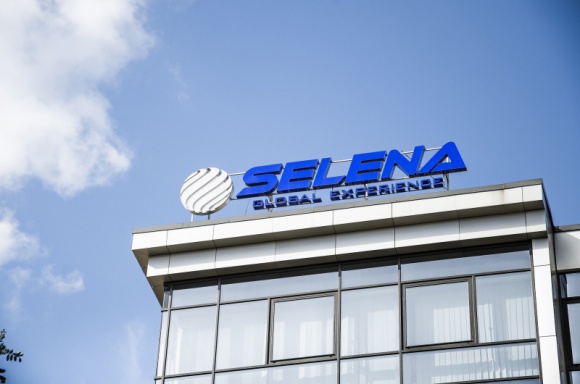 Selena świętuje 20-lecie pierwszej zagranicznej spółki Gospodarka, BIZNES - Grupa Selena, globalny producent i dystrybutor produktów chemii budowlanej, obchodzi 20-lecie swojej działalności w Rumunii. To ważna rocznica, ponieważ od powołania Selena Romania, rozpoczęła się konsekwentna ekspansja firmy na zagraniczne rynki.