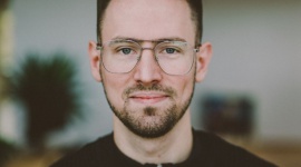 Czysta3.vc inwestuje milion złotych w sunmetric Energetyka, BIZNES - To narzędzie wykorzystujące sztuczną inteligencję, stworzone w celu dokładnej i zautomatyzowanej detekcji budynków, analizy topografii terenu oraz analizy powierzchni dachowych.