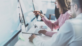 E-życie zostanie z nami na dłużej Firma, BIZNES - E-życie zostanie z nami na dłużej