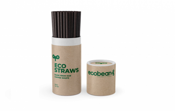 Starbucks rozpoczyna testy nad słomkami z kawowych fusów Handel, BIZNES - Starbucks Polska nawiązuje współpracę z polskim startupem EcoBean i rozpoczyna prace nad stworzeniem słomek wykonanych ze zużytych fusów kawowych pochodzących z kawiarni. Początkowo fusy będą przekazywane w ramach testu przez 22 kawiarnie na terenie Warszawy.