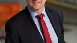 Banki chcą przyspieszyć z digitalizacją, ale łatwo nie będzie Finanse, BIZNES - Z najnowszego raportu Deloitte wynika, że 48 proc. banków na świecie wdrożyło cyfrowe rozwiązania, ale 44 proc. dopiero się do tego przymierza. Od czego zależy sprawny proces digitalizacji?